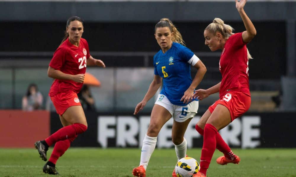 Brasil x Canadá amistoso de futebol feminino Tamires