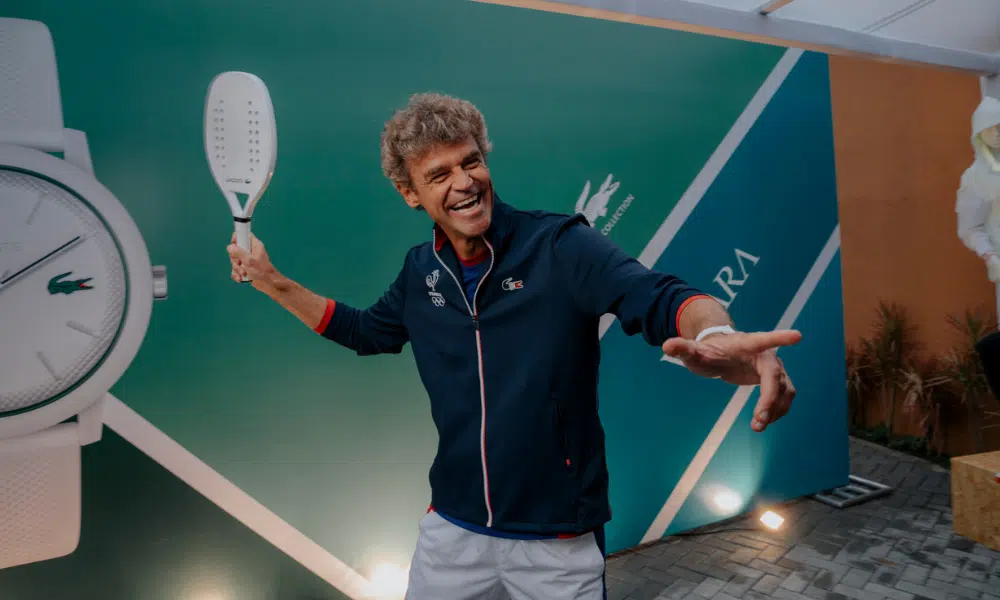 Guga Kuerten participa de lançamento de linha de relógios em São Paulo.