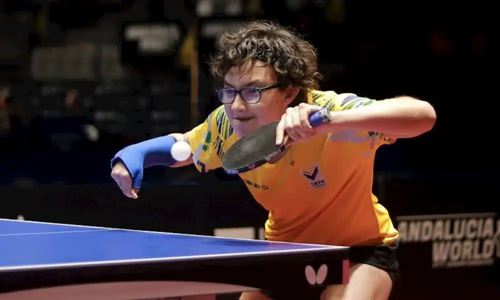 Focada, Sophia Kelmer avançou à semifinal da Classe 7 do Mundial de tênis de mesa paralímpico. Aberto no CT Paralímpico