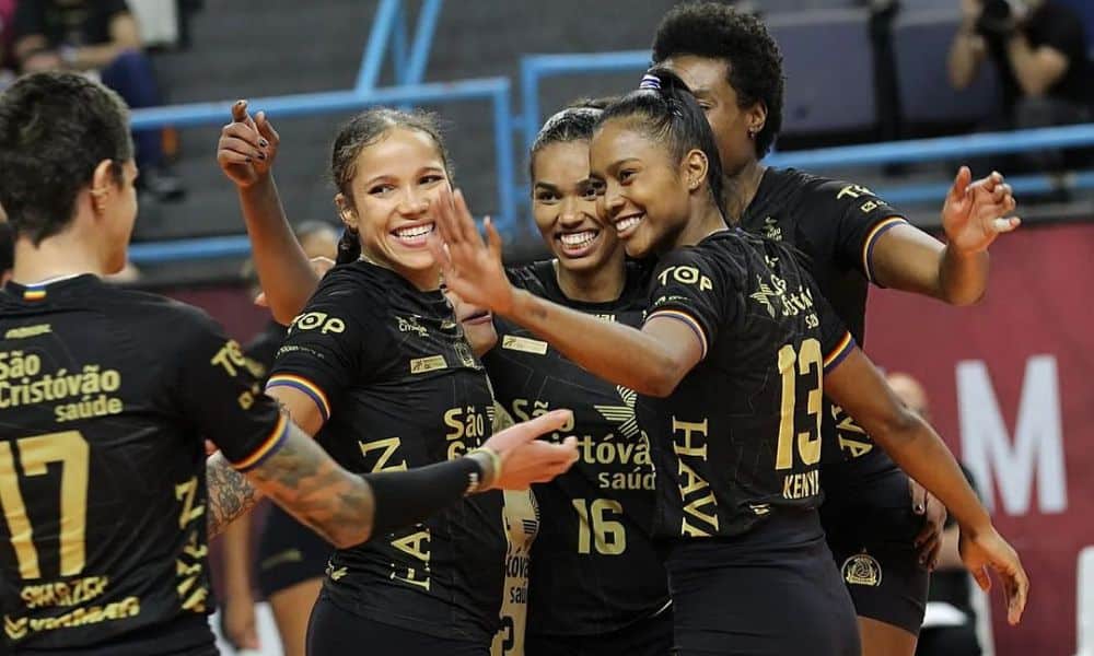 Osasco São Cristóvão Saúde acabou com a invencibilidade do Gerdau Minas na Superliga Feminina de vôlei