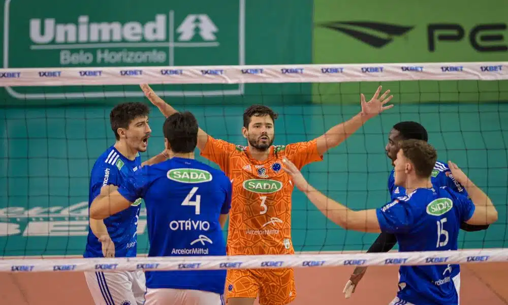 Sada Cruzeiro atropela Vôlei Renata e é líder da Superliga Masculina de Vôlei