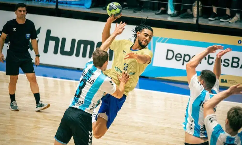 Seleção júnior vence Argentina e fatura Sul-Centro Americano de handebol Brasil brasileiros brasileiras