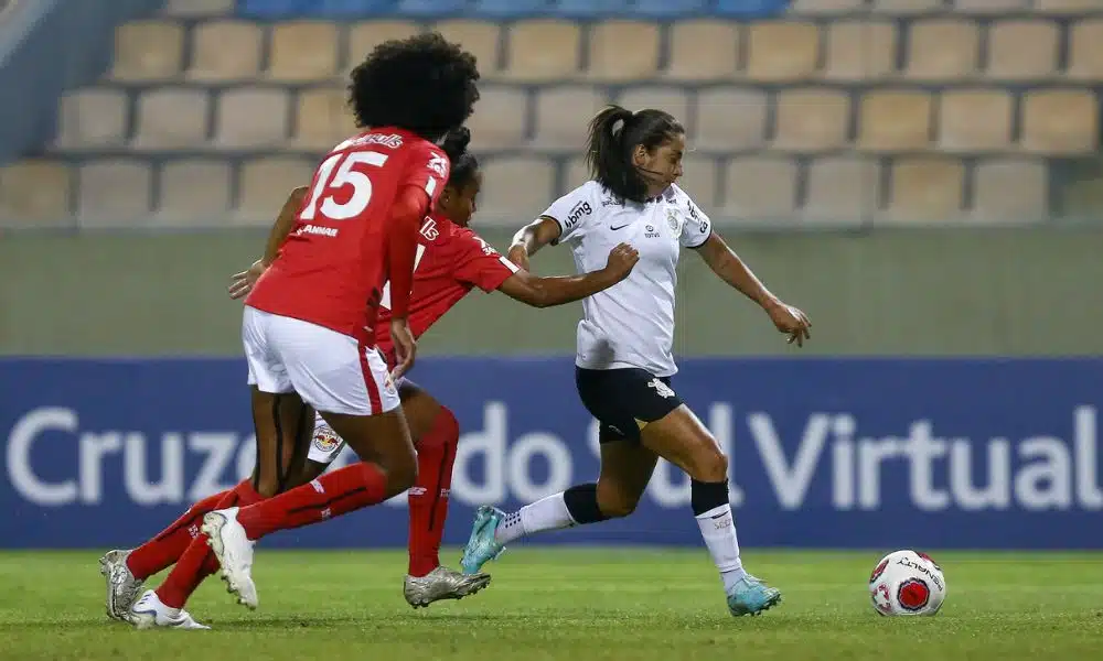 Corinthians vence RB Bragantino e conquista Copa Paulista Feminina
