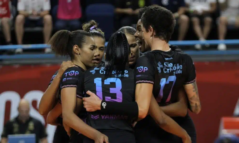 Osasco estreia novo uniforme com vitória sobre o Barueri na Superliga Feminina de vôlei
