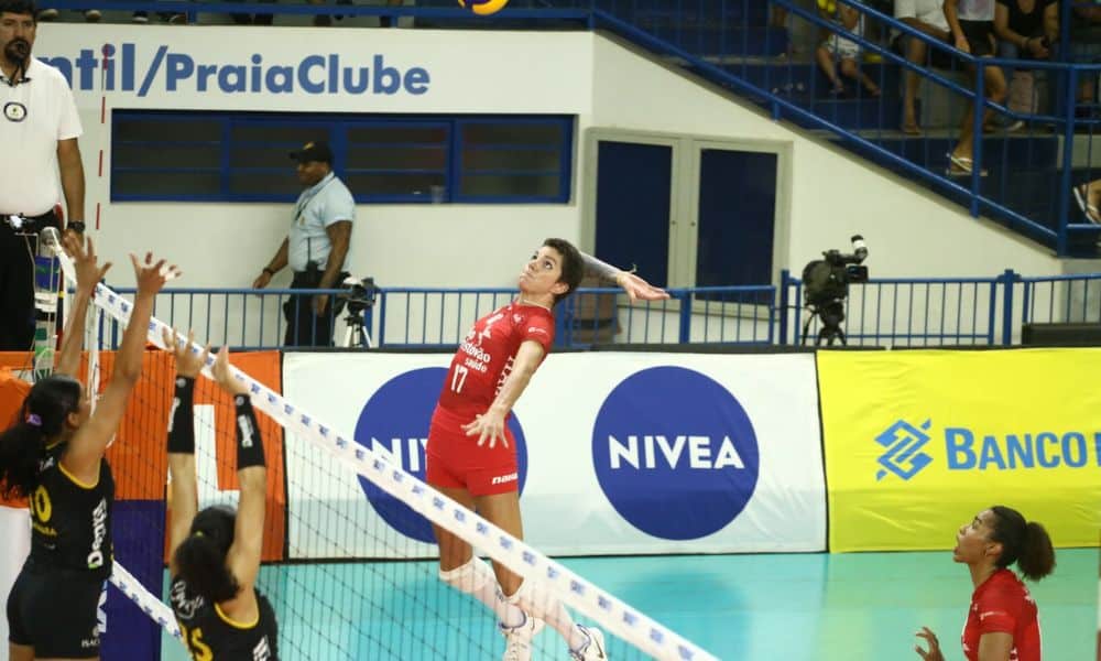 Praia Clube atropela Osasco na Superliga Feminina de vôlei ao vivo
