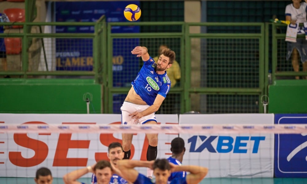 Sada Cruzeiro vence Sesi-SP e segue na ponta da Superliga Masculina de vôlei
