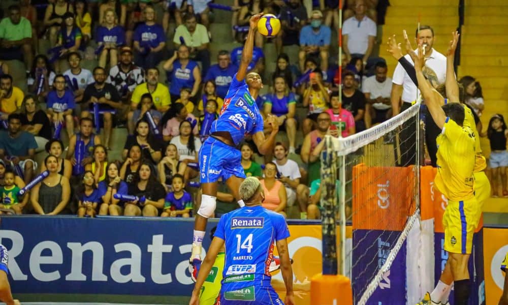 Vôlei Renata volta a vencer e assume vice liderança da Superliga Masculina de Vôlei