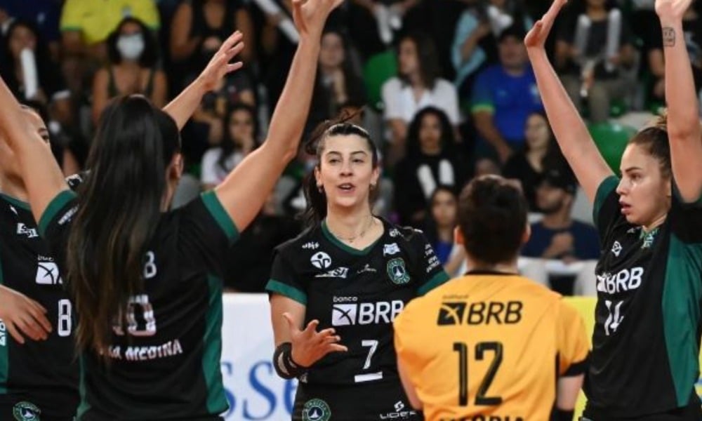Brasília vence Barueri no tie break e se reabilita na Superliga Feminina