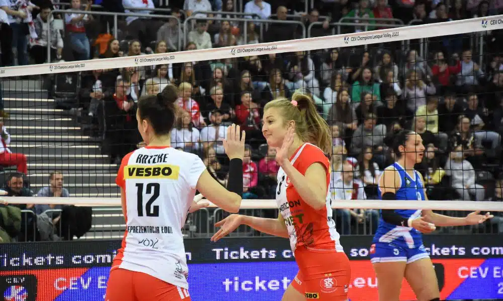 Roberta Vôlei LKS Lodz Liga do Campeões de Vôlei