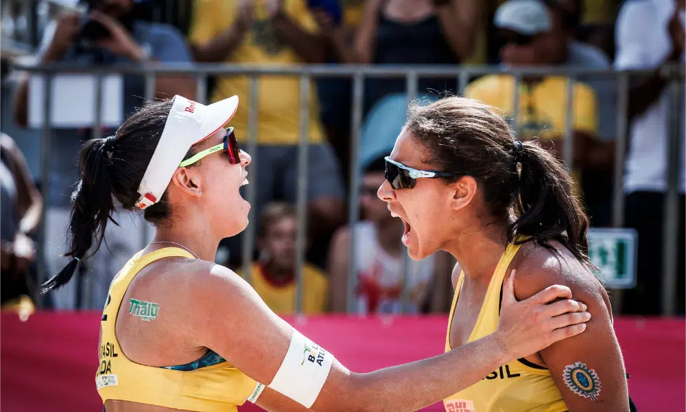 Duda e Ana Patrícia vencem segunda partida pela fase de grupos dos Jogos Pan-Americanos de Santiago (Foto: Divulgação/FIVB)