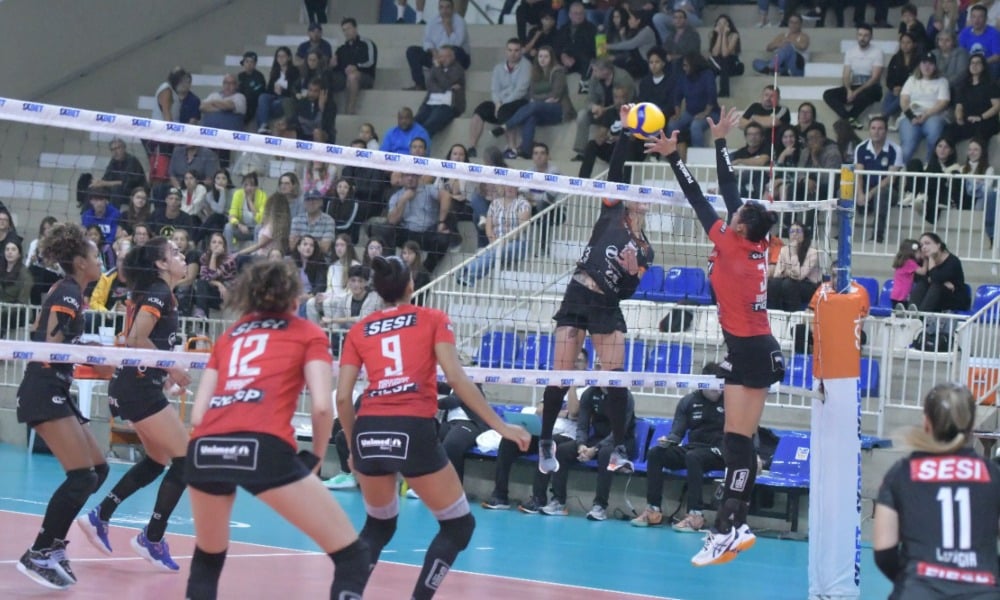 Sesi Bauru bate São Caetano e conquista 1ª vitória em 2023 Superliga Feminina