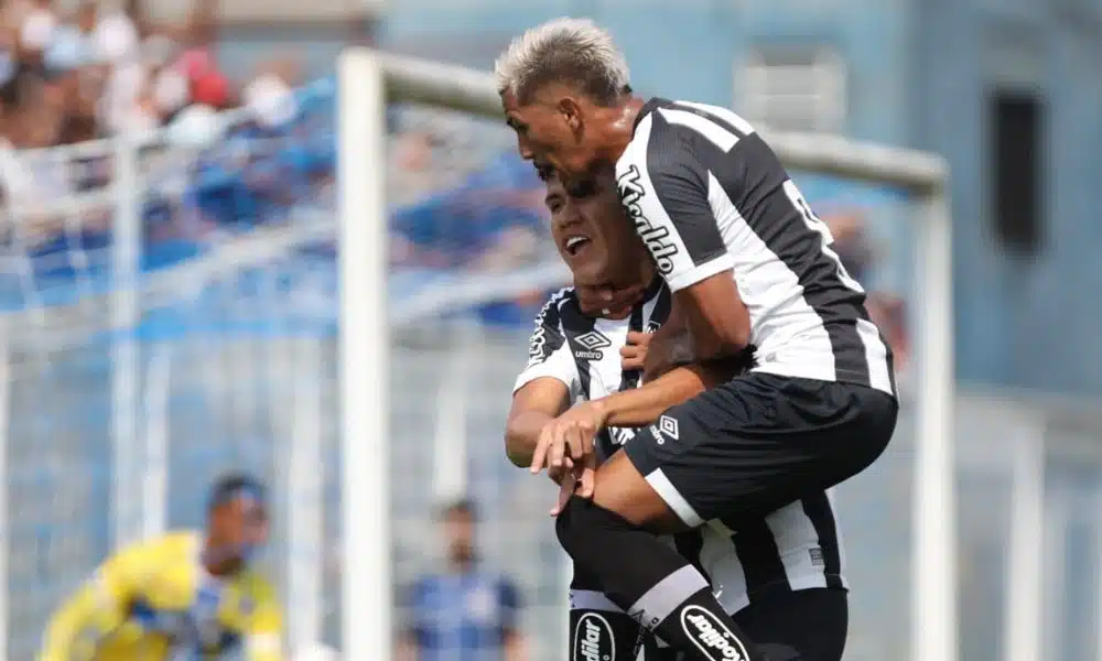 Santos x Água Santa Copinha - Zabala carrega Ivonei