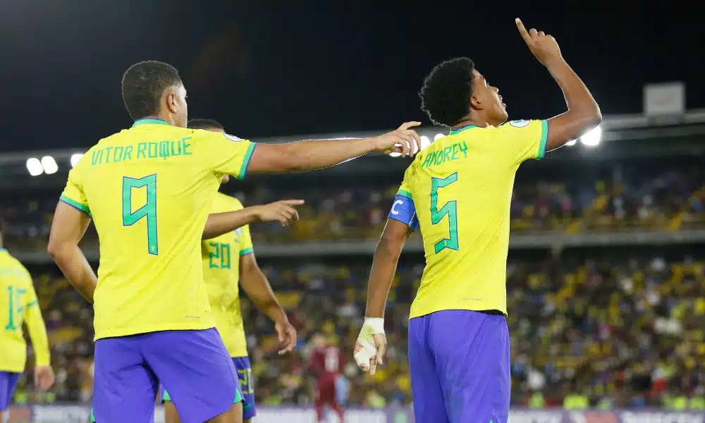 Com gols no fim, Brasil bate Uruguai e leva Sul-Americano Sub-20 futebol