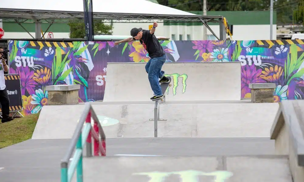 Giovanni Vianna conquista segundo lugar no STU Open Rio de Skate Street (Foto: Divulgação/Julio Detefon)