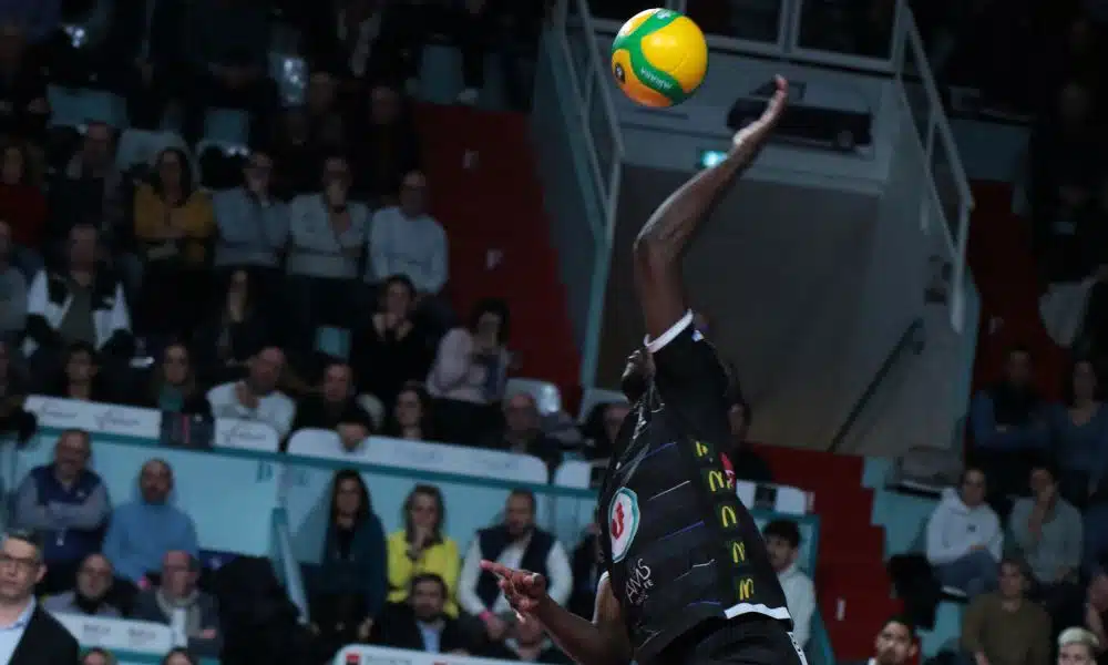 Aboubacar Neto Liga dos Campeões de Vôlei Tours Vôlei
