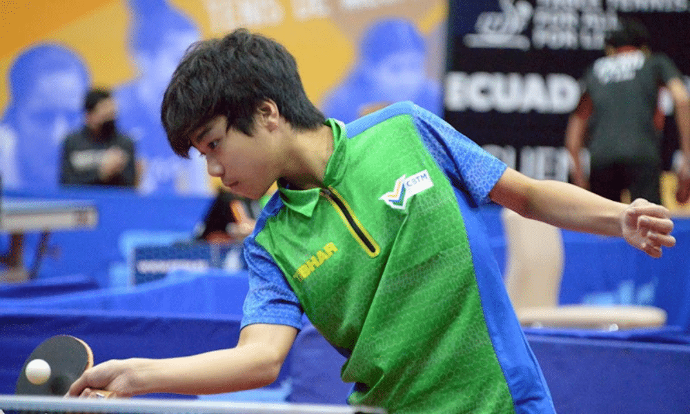 Hamilton Yamane e Julia Leal perderam, mas medalharam no WTT Youth Contender de Vila Real