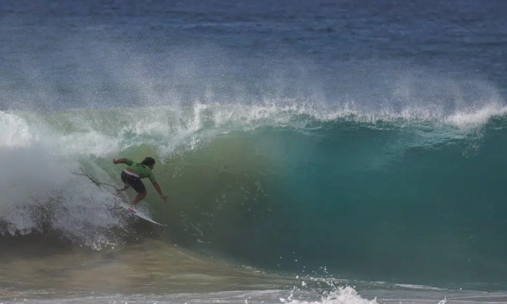 Ian Gouveia no Hang Loose Pro Contest da WSL em Fernando de Noronha