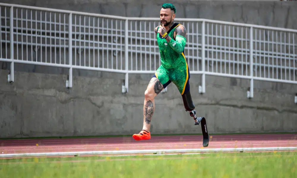 Vinicius Rodrigues salto em distância 100m