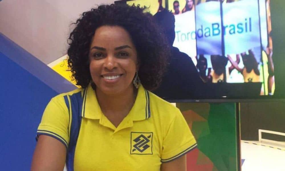 Fofão com uma camiseta da CBV na foto. Ela irá assumir a seleção feminina sub-17 de vôlei