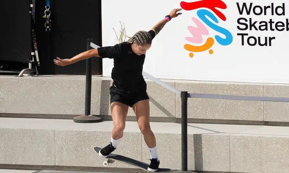 Gabriela Mazetto faz manobra num vão na pista de Sharjah rankings