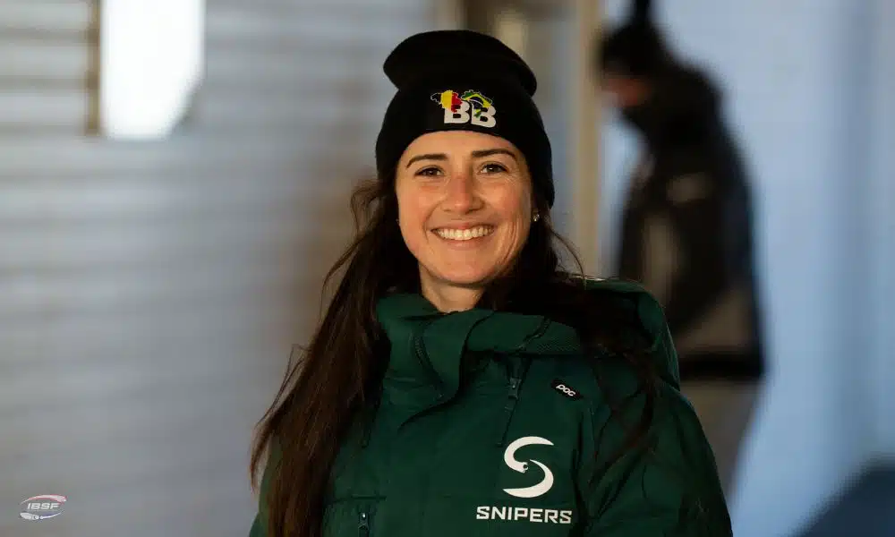 Nicole Silveiro na etapa de Sigulda da Copa do Mundo de skeleton - foto em primeiro plano da brasileira