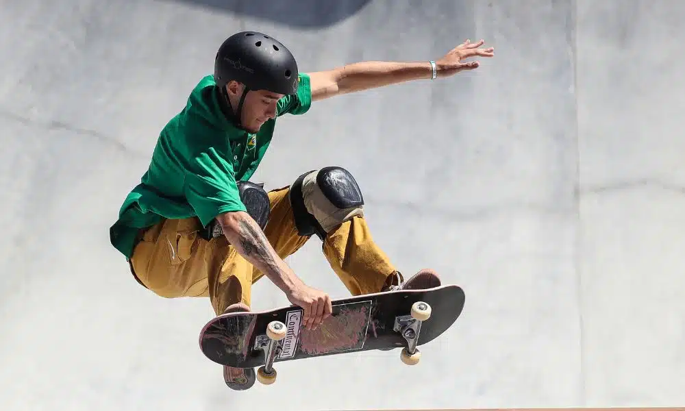 Mundial de skate park - Pedro quintas faz manobra no bowl