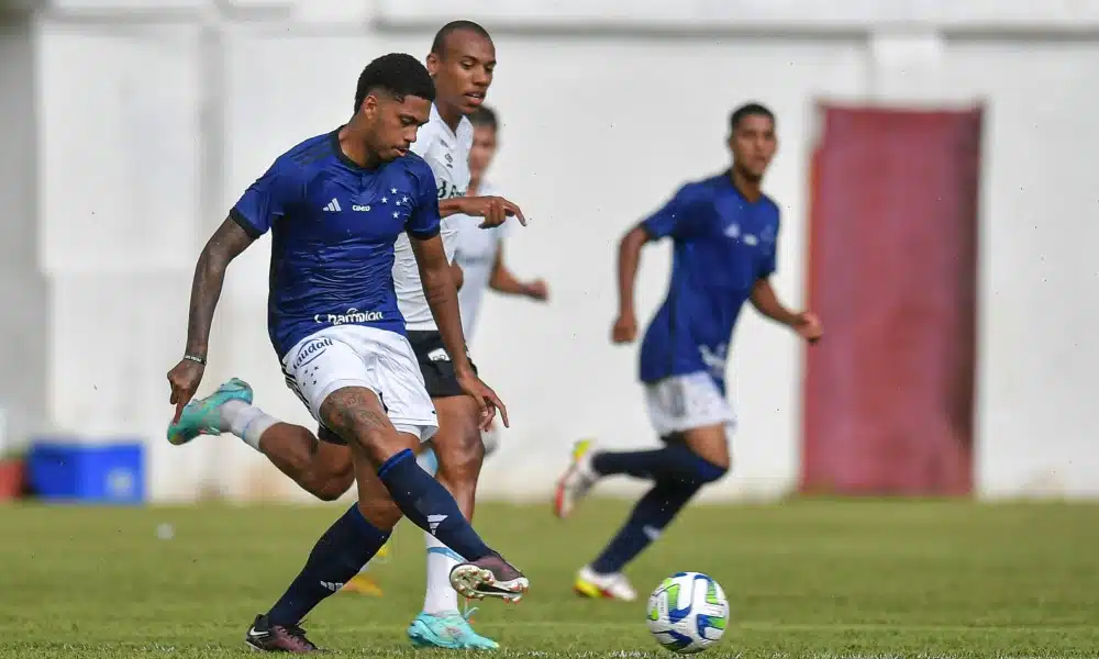 Cruzeiro acaba com invencibilidade do Grêmio no Brasileiro sub-20 de futebol