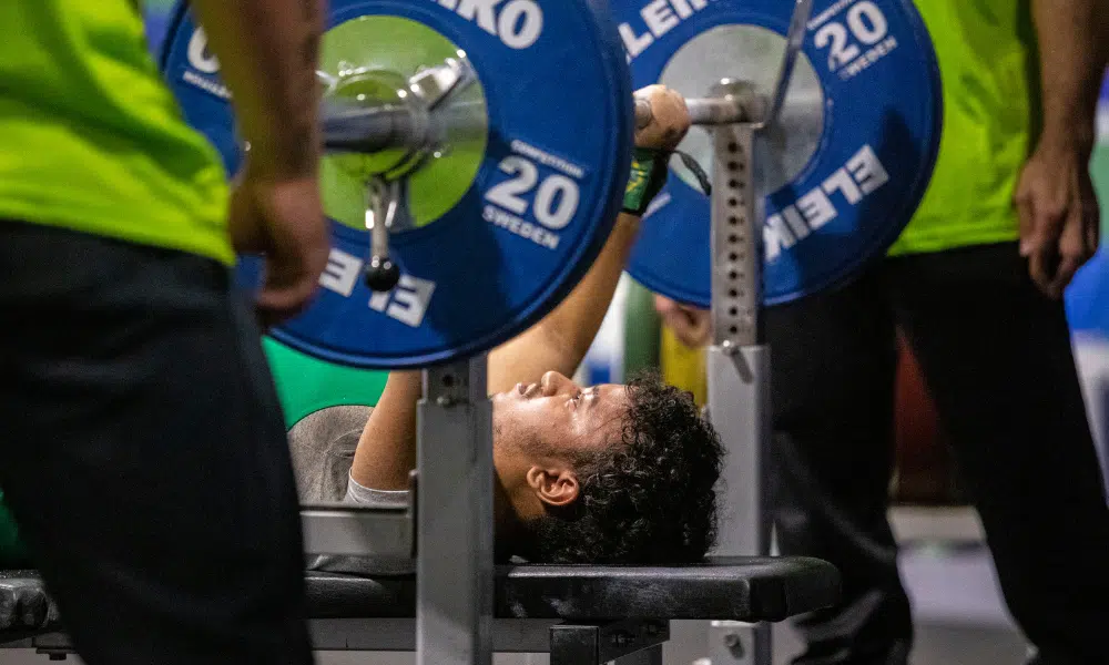 Mundial de halterofilismo adiamento para agosto