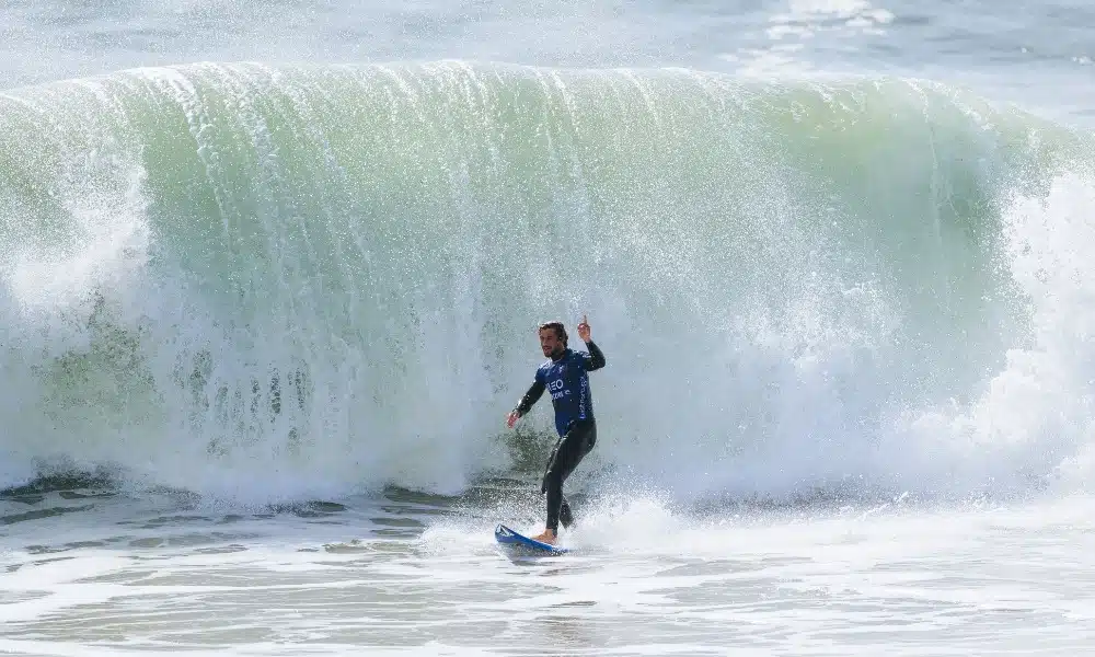 João Chianca teve uma grande atuação e assim passou por Kelly Slater