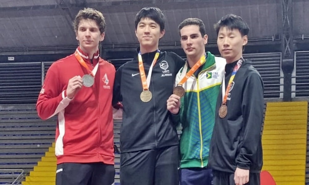 Ricardo Pacheco é bronze no Pan-Americano Cadete e Juvenil DE eSGRIMA FLORETE