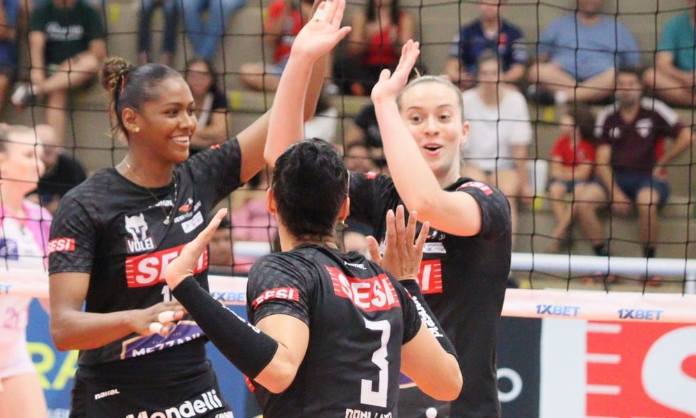 Sesi Bauru garante vaga nos playoffs da Superliga Feminina de vôlei Abel Moda Brusque