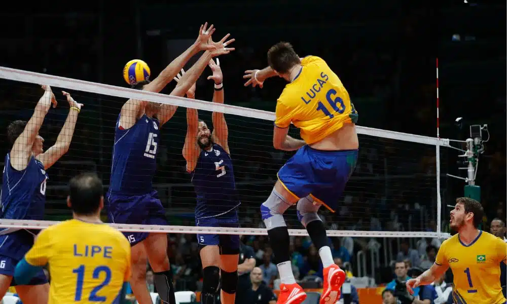 Mas Lance do jogo entre Brasil e Itália no Maracanãzinho na final do vôlei na Rio 2016