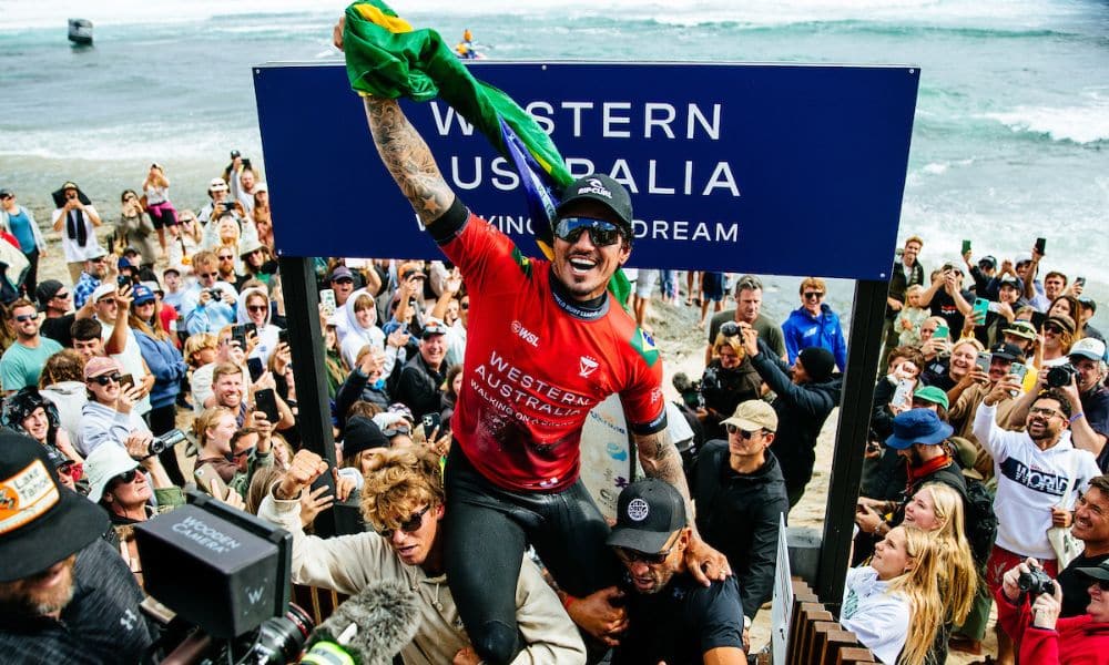 Gabriel Medina comemora vitória em Margaret River