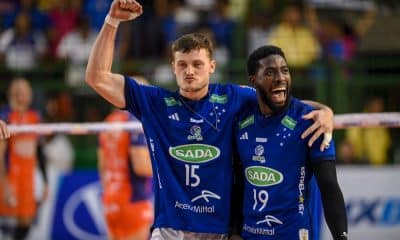 Lopez e Vaccari no Cruzeiro x São José pela Superliga de vôlei masculino