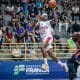 Georginho, do Sesi Franca, faz arremesso em jogo contra a Unifacisa no NBB ao vivo