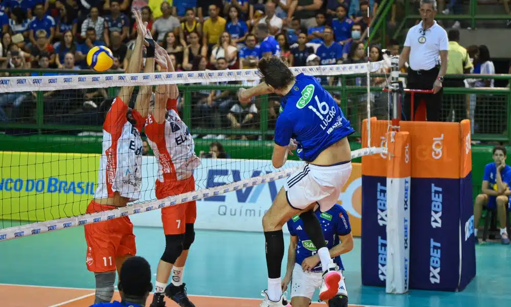 Sada Cruzeiro bate Apan Blumenau e vai à semi da Superliga Masculina de vôlei