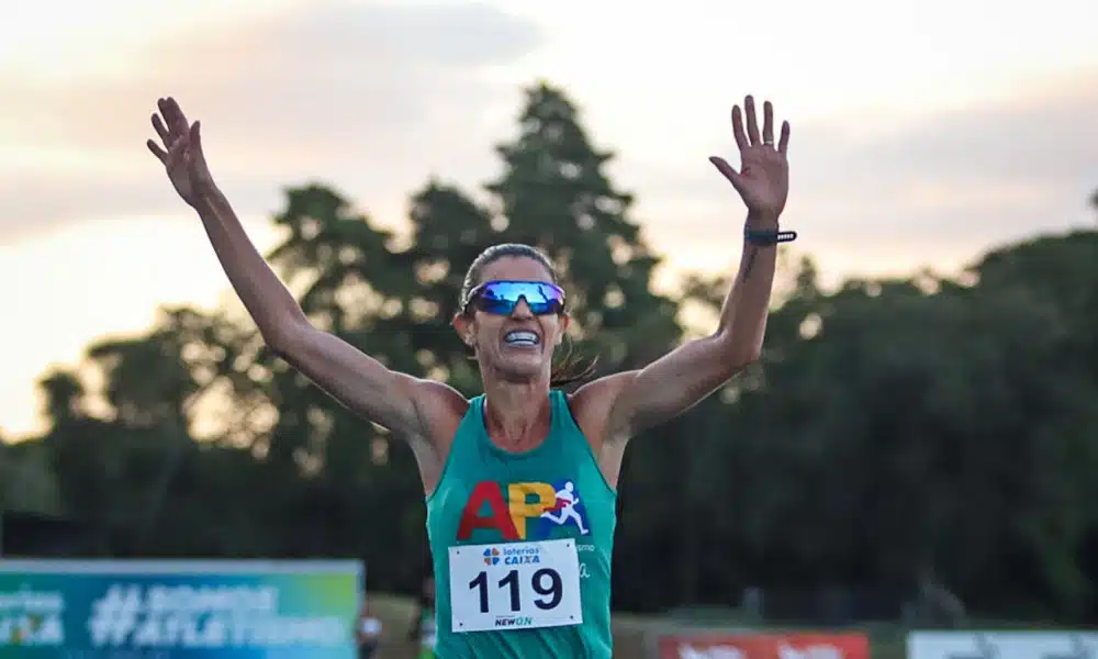 Simone Ferraz bate recorde pessoal dos 5.000m nos EUA