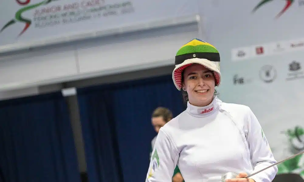 Victoria Vizeu no Mundial Júnior de esgrima espada