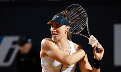 Bia Haddad com a raquete na mão em ataque. Ela não disputará Estrasburgo por lesão, se poupando para Roland Garros
