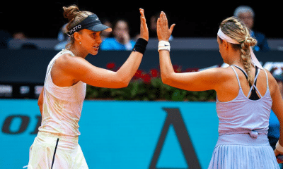 Bia Haddad Maia enquanto joga com Victoria Azarenka no WTA 1000 de Madrid WTA 1000 de Roma