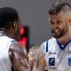 Comemoração dos jogadores do Minas, Renan Lenz e Paranhos, na vitória sobre o Paulistano pelas quartas de final do NBB (Hedgard Moraes/MTC)