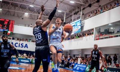 Franca e Unifacisa em duelo válido pelas quartas de final do NBB ao vivo