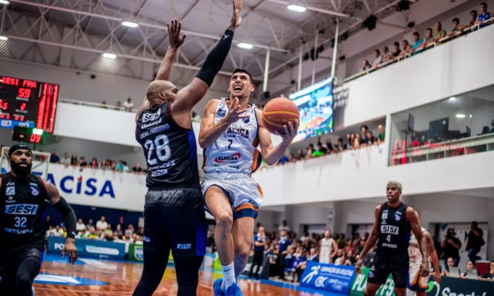 Franca e Unifacisa em duelo válido pelas quartas de final do NBB ao vivo