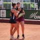 Ingrid Martins, à esquerda, e Marozava, de frente, no WTA 250 de Rabat ( @wtarabat)