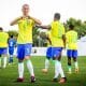 Jogadores do Brasil comemoram gol marcado em amistoso contra Uzbequistão na categoria Sub-20