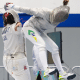 Luana Pekelman durante duelo na Copa do Mundo de sabre; Bruno Pekelman e Isabela Carvalho