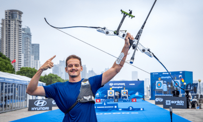 Marcus D'Almeida comemorando título da Copa do Mundo de tiro com arco em Shanghai