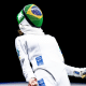 Nathalie Moellhausen vibra após vencer ponto na Copa do Mundo de espada em Fujairah