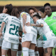 Jogadoras do Palmeiras comemoram vitória contra o Internacional no Brasileirão de futebol feminino