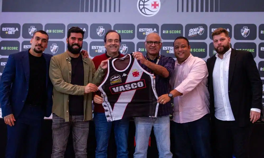 Anúncio da equipe de basquete do VASCO no NBB